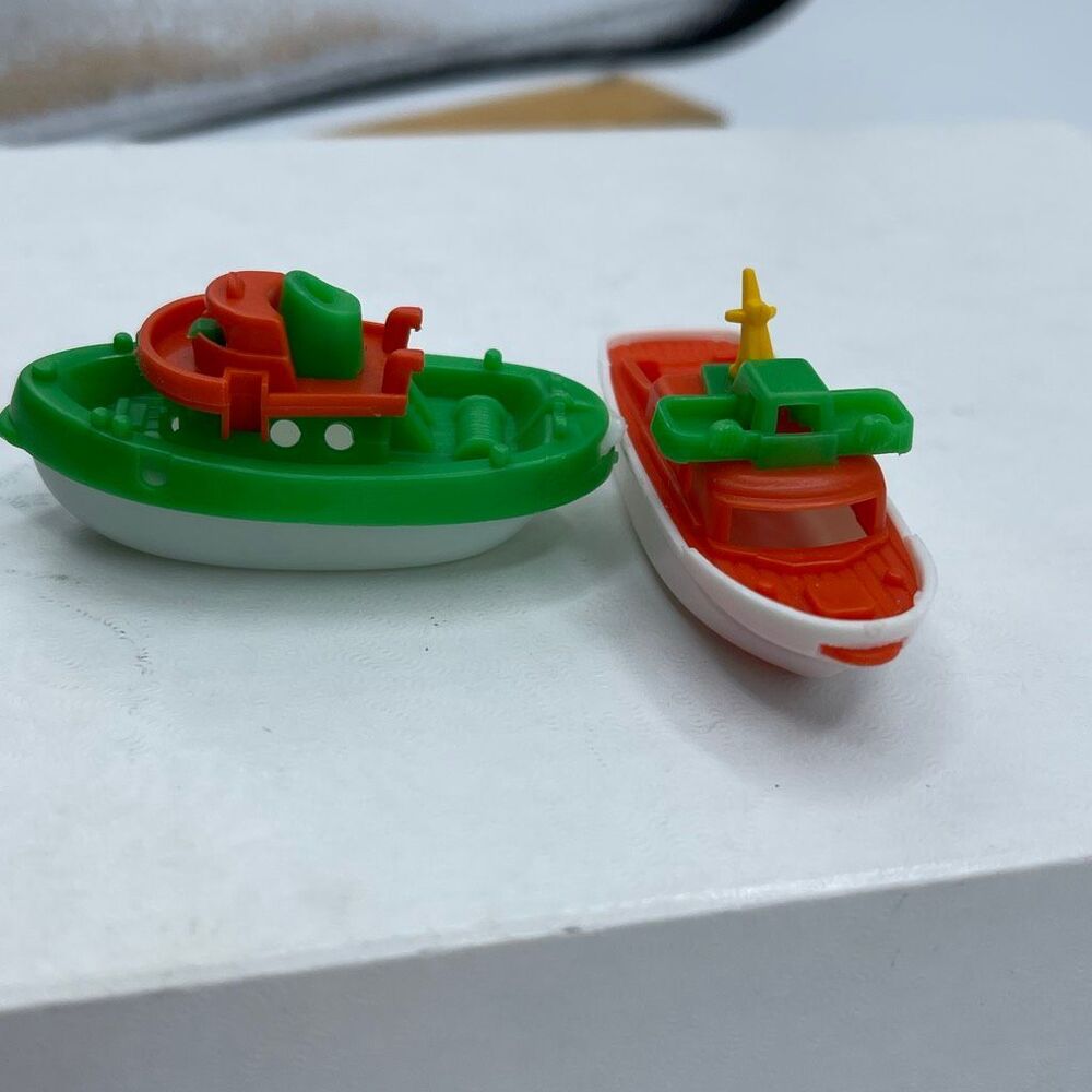 Lot of 2 pocket sized plastic boats by Bruder West Germany 1980’s